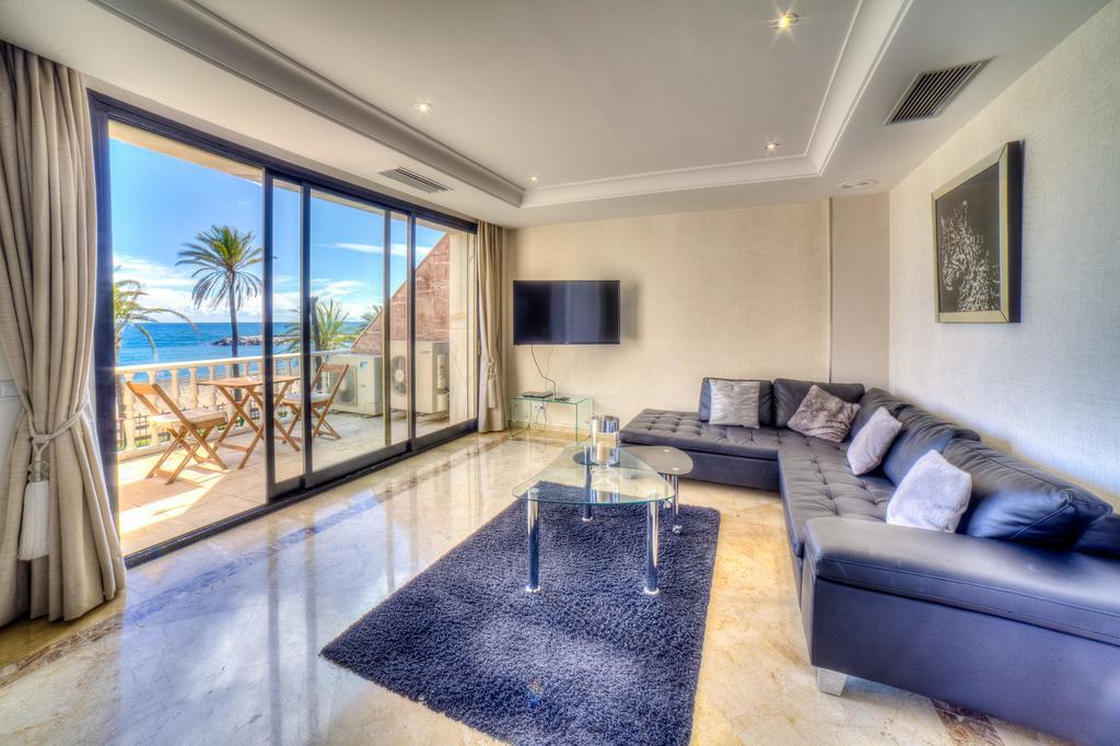 Aparthotel Banus Beach