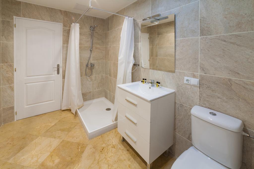 Aparthotel Banus Beach
