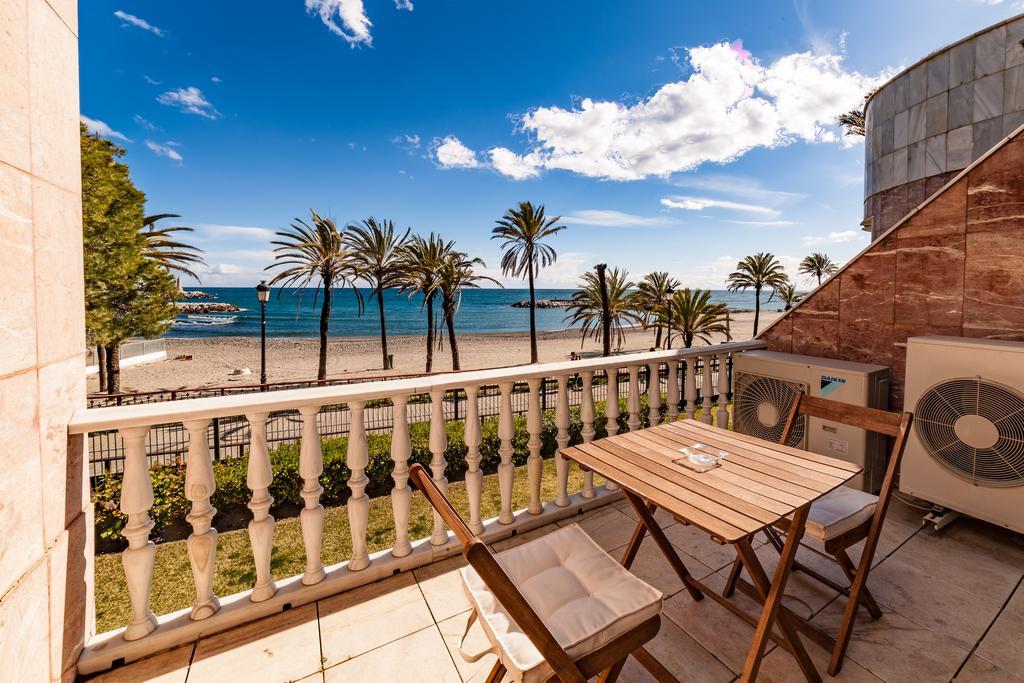Banus Beach